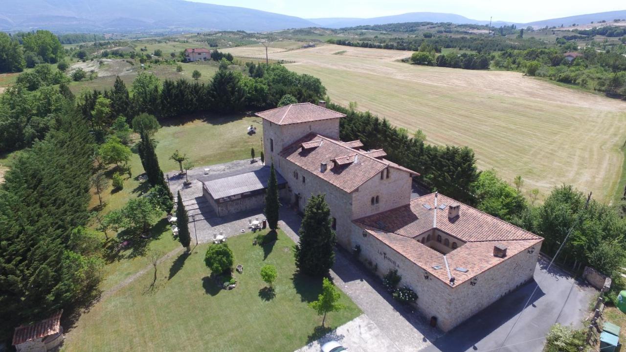 Posada Torre Palacio La Taxuela Villanueva la Lastra Eksteriør bilde