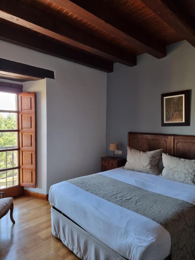 Posada Torre Palacio La Taxuela Villanueva la Lastra Eksteriør bilde