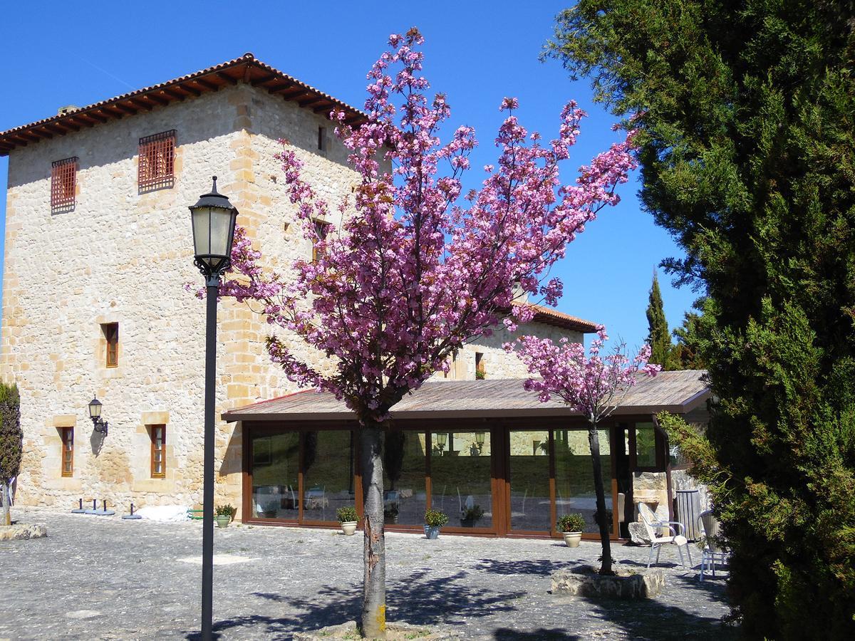 Posada Torre Palacio La Taxuela Villanueva la Lastra Eksteriør bilde
